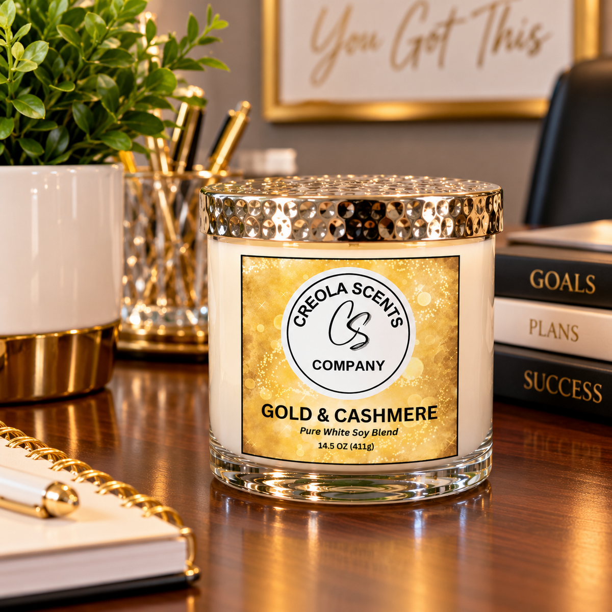 Gold & Cashmere Scented Candle โ Wrap Yourself in Luxury! ๐